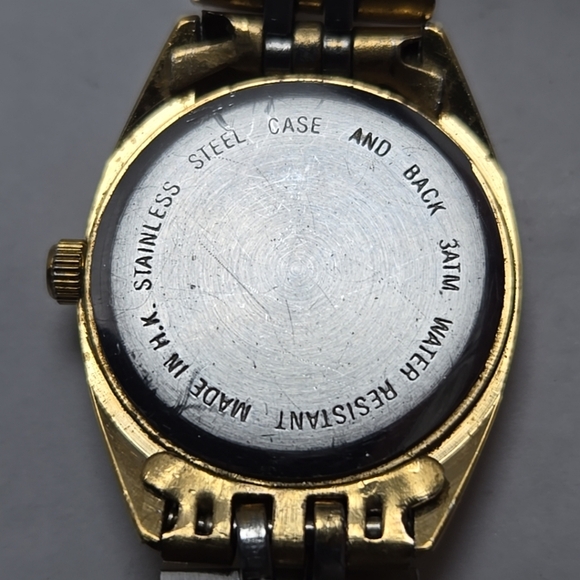 Gold Women's Watch - Picture 12 of 14